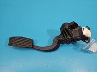 Pedał gazu potencjometr Opel Corsa E 13305804 1.4 16V (B14xer)