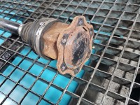 Półoś przód lewa AUDI Q5 08- 3.0 tfsi automat