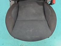 Fotel prawy przód pasażera Nissan Juke I F15 10-19 5d EUROPA