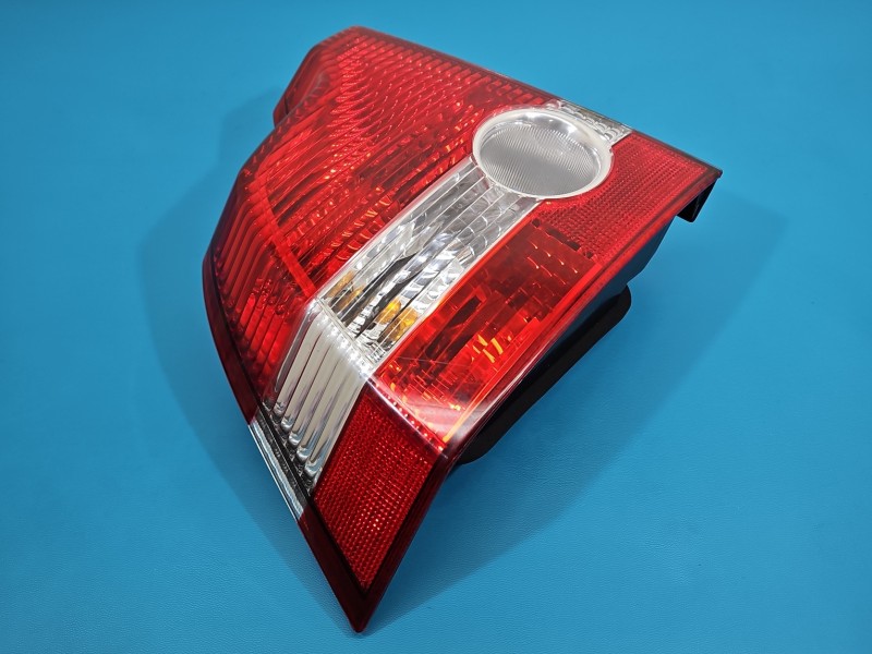 Lampa tył lewa Volvo S40 II V50 sedan Producent części: Volvo, 04-07 EUROPA