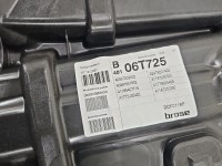 Podnośnik przód prawy SZYBY WINDA Mercedes CLA C118 X118 Mercedes, pęknięty 2 PIN A2478201402, A1187230300, A1779005409 4d sedan