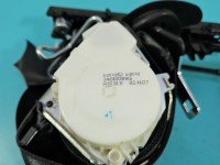 Pas bezpieczeństwa przód prawy pasażera Peugeot 5008 34068389G, 9681989580