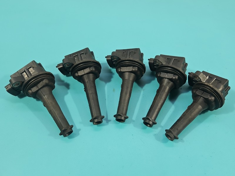 Cewka zapłonowa Volvo XC90 I 02- 2.5 T 0221604001