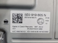 Radio fabryczne Skoda Octavia III 5E0919605N radioodtwarzacz