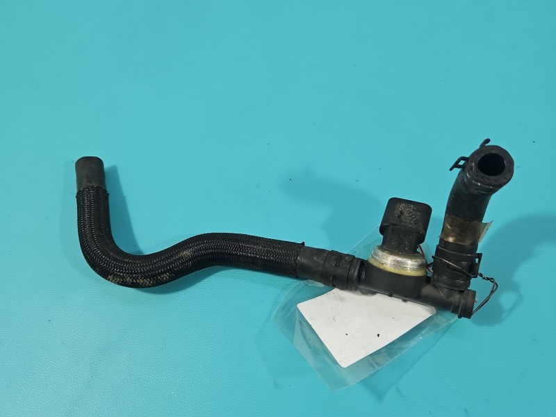 Czujnik ciśnienia paliwa regulator Skoda Octavia IV 04B906054G