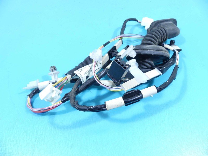 Instalacja Wiązka drzwi tył lewych Toyota Corolla E16 E18 13- 8215402 Instalacja Wiązka drzwi tył lewych Toyota Corolla E16 E18 13- 8215402