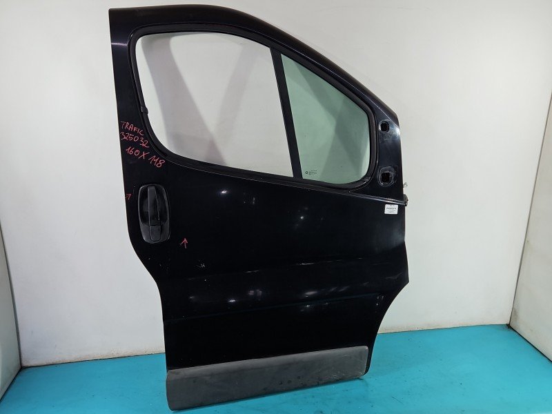 DRZWI PRZÓD PRAWE PASAŻERA Renault Trafic II 5d czarny
