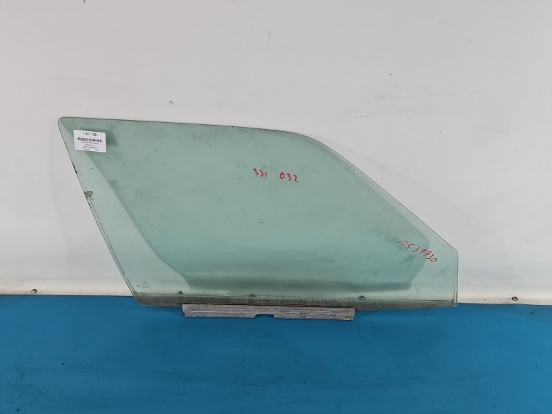 Szyba drzwi przód prawa pasażera Mercedes 124 Mercedes, 4 DRZWI sedan