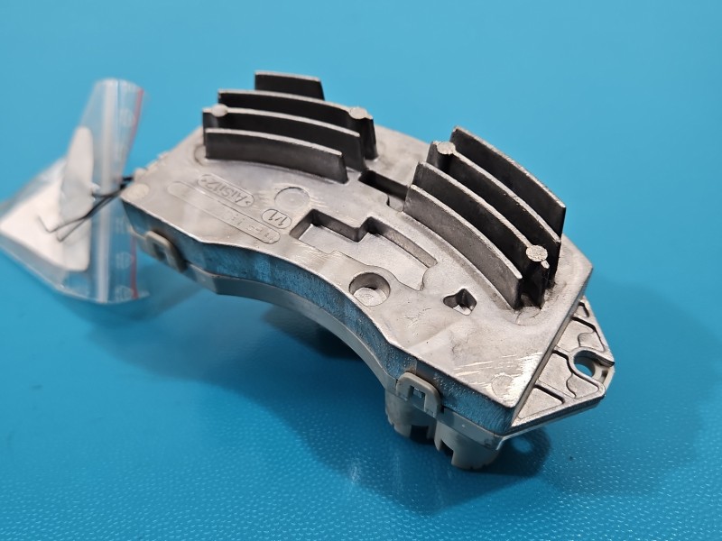 Opornik rezystor BMW X6 E71