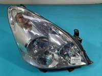 Reflektor prawy lampa przód Toyota Corolla Verso II EUROPA