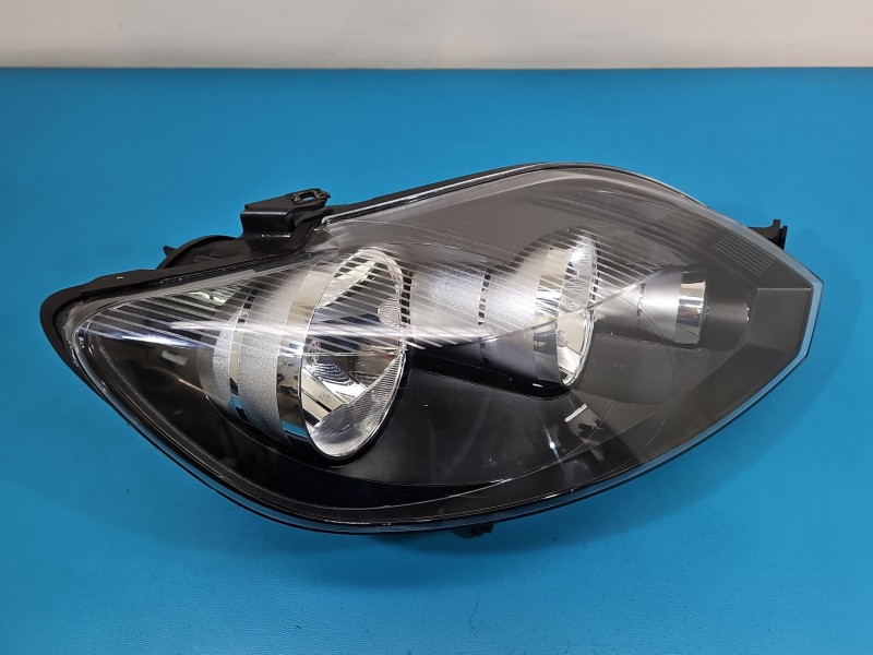 Reflektor prawy lampa przód Vw Golf plus EUROPA