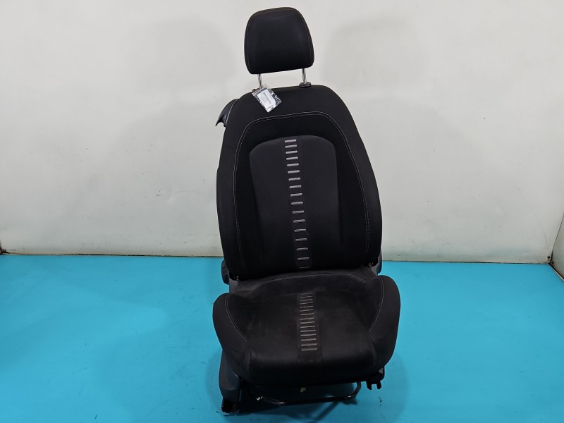 Fotel prawy przód pasażera Fiat Grande Punto 3d EUROPA