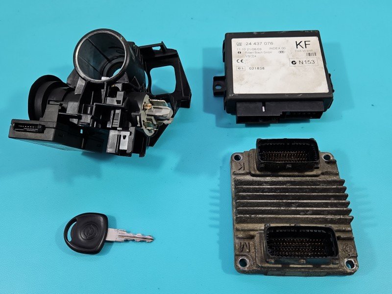 Komputer Sterownik silnika 8973065751, 12212819 Opel Astra II G 1.7 dti Komputer Sterownik silnika 8973065751, 12212819 Opel Astra II G 1.7 dti