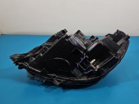 Reflektor prawy lampa przód Peugeot 2008 II EUROPA