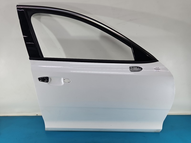 DRZWI PRZÓD PRAWE PASAŻERA Kia Stinger 5d SNOW WHITE PEARL