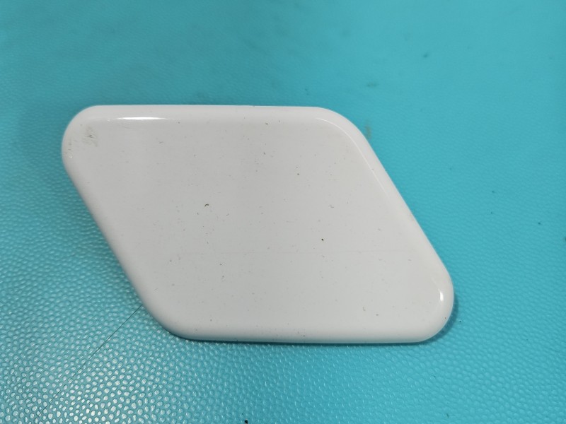 Zaślepka spryskiwacza prawa Kia Sportage III 10-15 biały WD