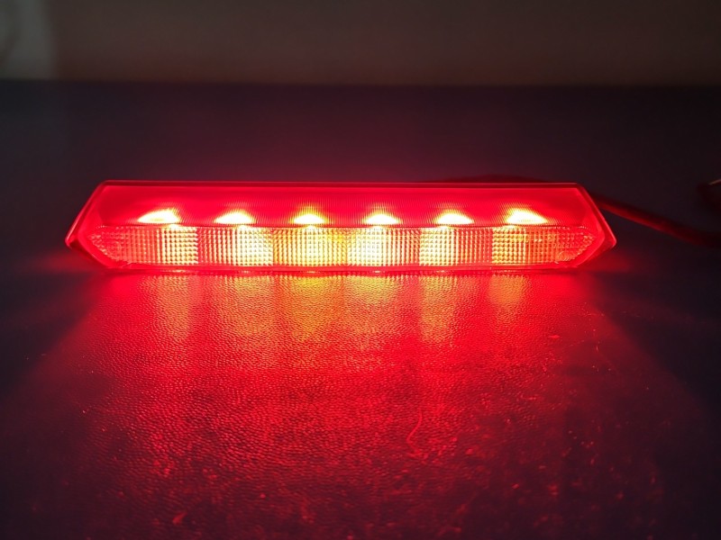 TRZECIE ŚWIATŁO STOP STOPU Subaru Forester IV SJ 12-18 HB W0858