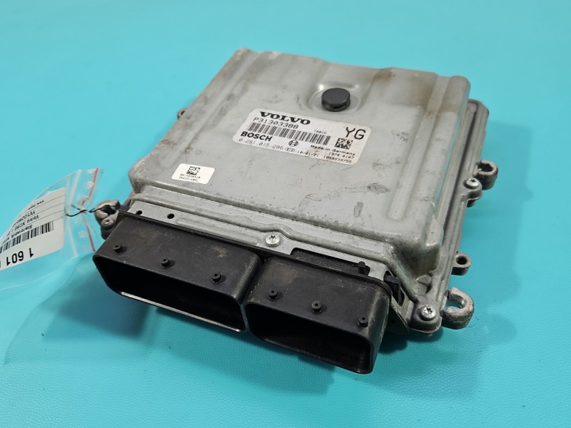 Komputer Sterownik silnika Volvo XC60 I 08- 2.4d P31303388, 0281015286