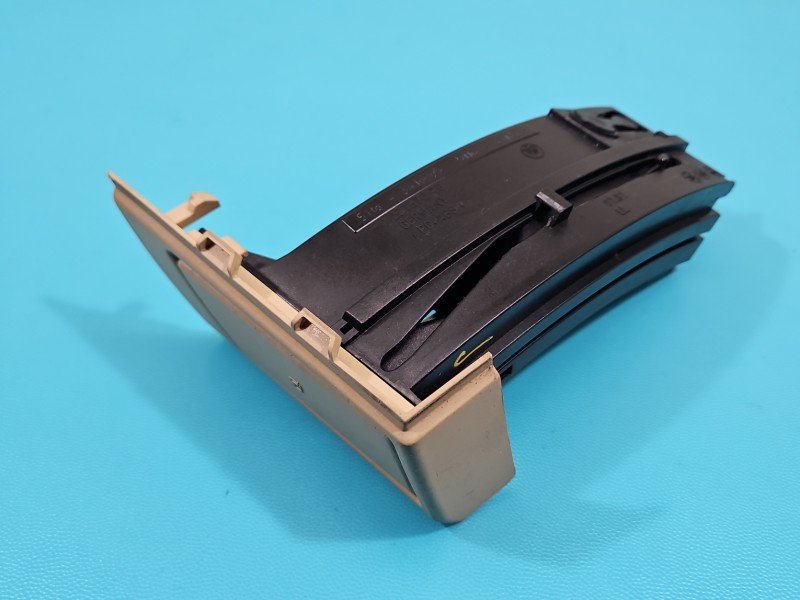 Uchwyt na napoje kubek Bmw X3 e83 1216388