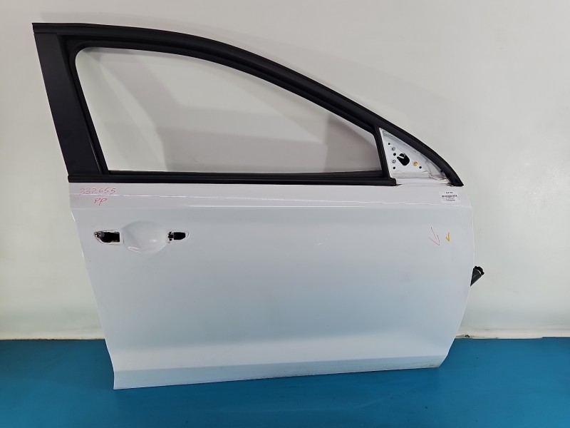 DRZWI PRZÓD PRAWE PASAŻERA Hyundai I30 III 16- 5d Pyw