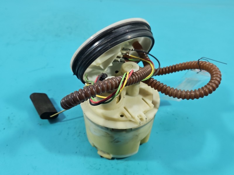 pompka Pompa paliwa Ford Mondeo Mk3 2.0 16V Producent części: FORD, 4-PIN