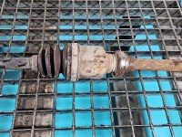 Półoś tył prawa Peugeot 3008 II 1.6 T hybrid4 automat