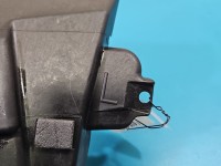 Mocowanie uchwyt zamka lewy przód Opel Zafira C 13382125