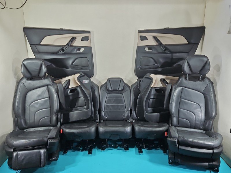 Fotele komplet kanapa Citroen C4 Grand Picasso II 13-22 Fotele komplet kanapa Citroen C4 Grand Picasso II 13-22