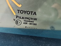 Szyba karoseryjna tył prawa Toyota Auris II kombi