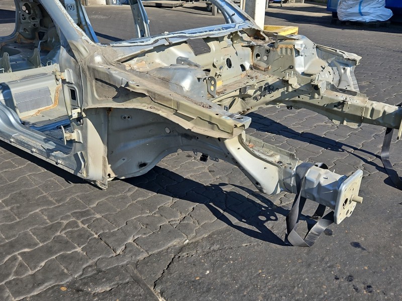 Podłużnica prawa fartuch ćwiartka VOLVO V70 III 477-446