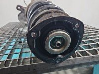 Amortyzator przód prawy przedni Vw Passat B8