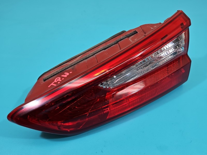 Lampa tył prawa klapy Kia Optima IV 15-20 kombi EUROPA 92404-D43