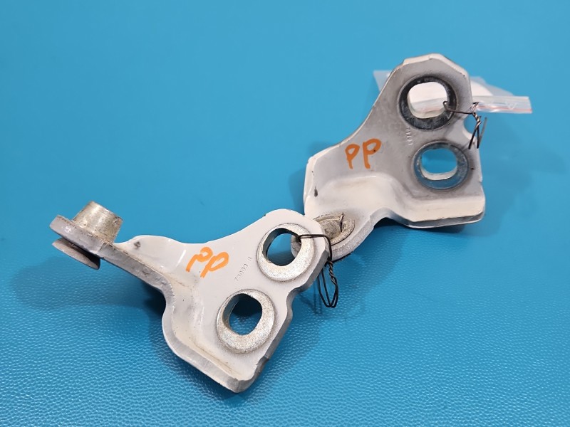 Zawias drzwi przód prawy Fiat Tipo II 15-