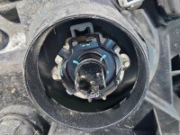Reflektor prawy lampa przód Toyota Yaris II EUROPA