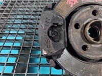 Zacisk przód lewy Skoda Fabia I 1.4 mpi