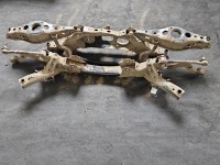 Tylna belka oś tył Toyota Rav4 IV 2.0 D4D