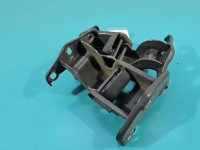 Zawias drzwi tył prawy Renault Trafic III