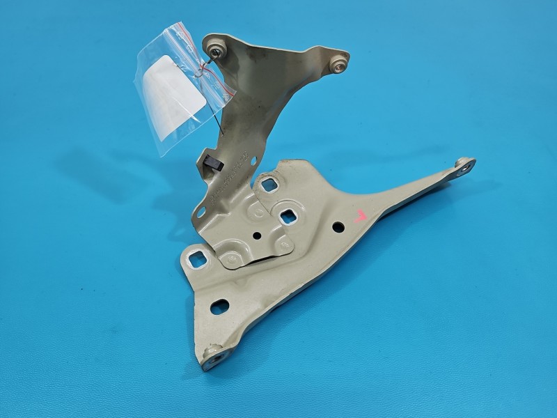 Mocowanie Europejska, Błotnika Przód Lewy uchwyt 3P0821227 Skoda Superb IV