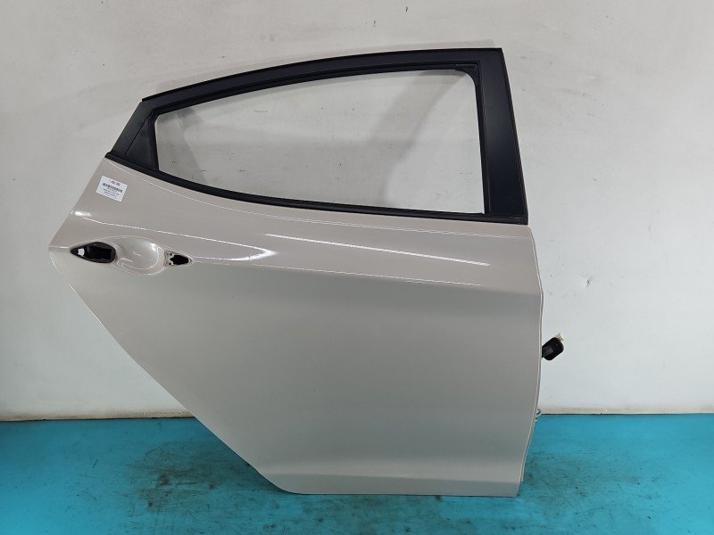 Drzwi tył prawe Hyundai Elantra V 10-16 sedan 4d kremowy P3W Drzwi tył prawe Hyundai Elantra V 10-16 sedan 4d kremowy P3W