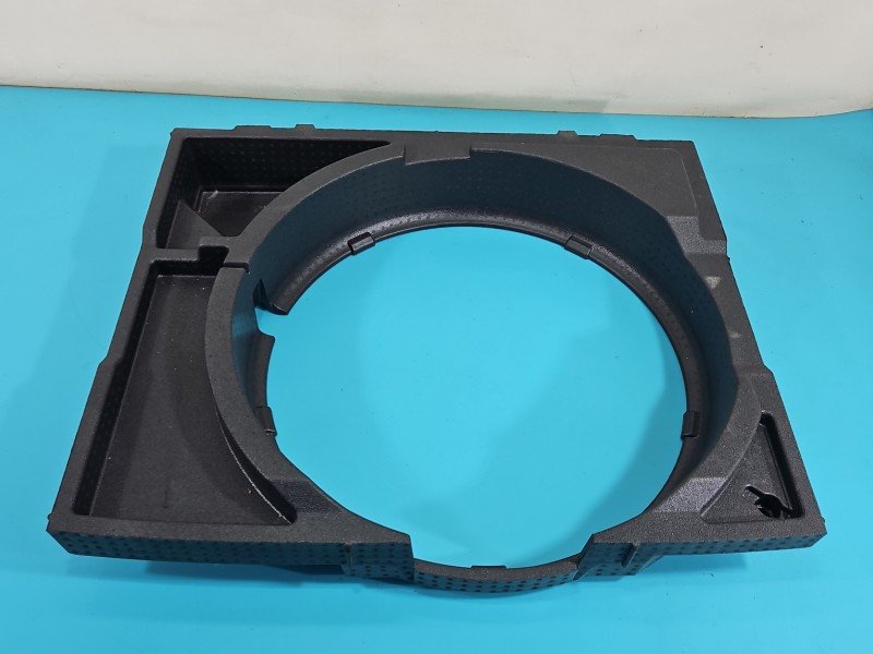 Wkład styropian bagażnika koła zapasowego Audi Q3 8U0012109E