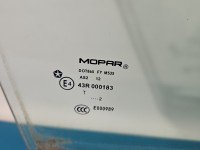 Szyba drzwi przód prawa Jeep Compass I 06-16 HB