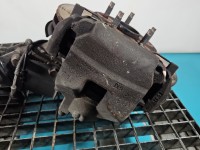 Zacisk przód lewy Opel Astra V K 1.4 T (LE2)