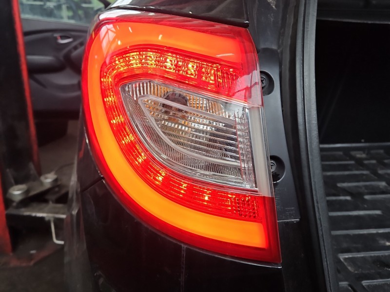 Lampa tył lewa Hyundai Ix35 09-13 HB Hyundai, Zewnętrzna Z BŁOTNIKA LED EUROPA