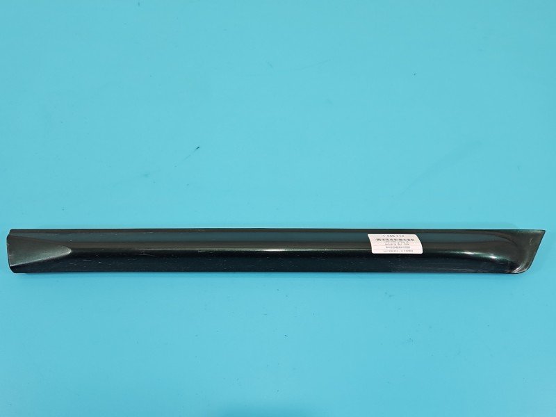Listwa drzwi tył lewa Audi A6 C5 4B3853969 Listwa drzwi tył lewa Audi A6 C5 4B3853969