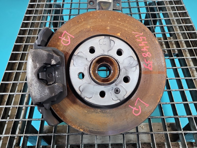 Zwrotnica lewa piasta przód 1.0 TSI (DLAA) Skoda Kamiq