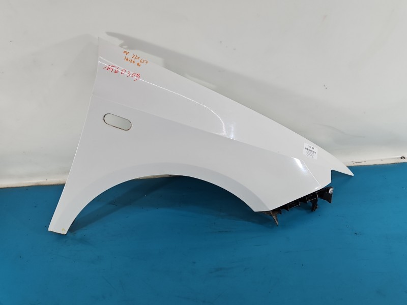 Błotnik przód prawy Seat Ibiza IV 6J LB9A