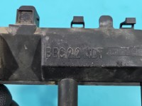 Cewka zapłonowa Peugeot 206 9628158580 1.1 8V wiel Peugeot, pęknięta przy mocowaniu