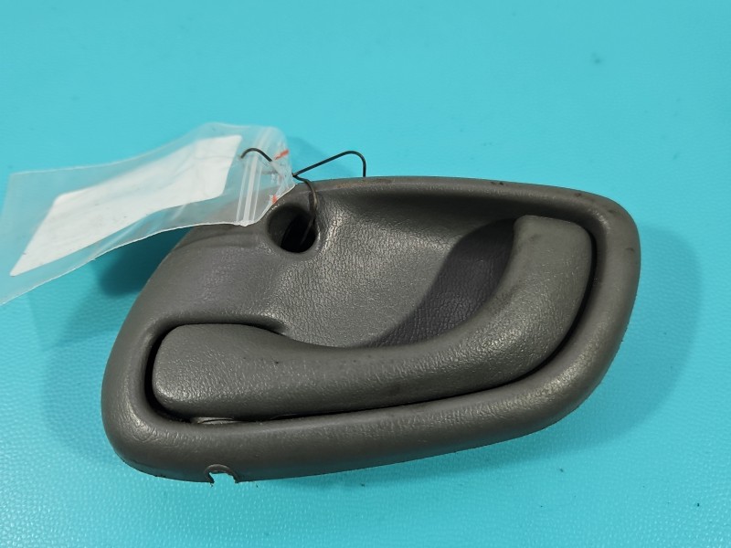 Klamka wewnętrzna przód lewa SUZUKI JIMNY III