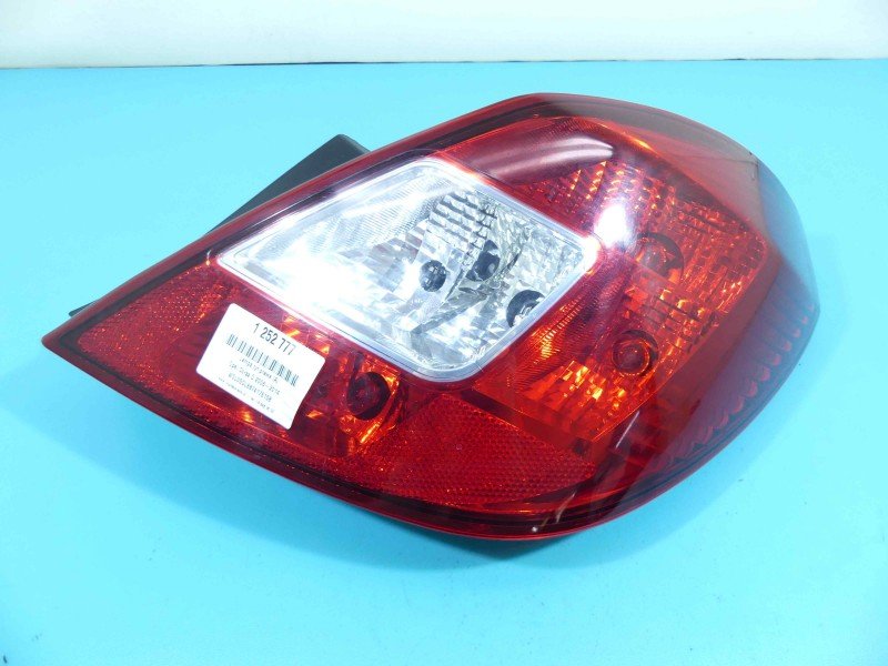 Lampa tył prawa Opel Corsa D HB