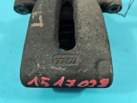 Zacisk tył lewy Opel Zafira B 1.9 cdti HB